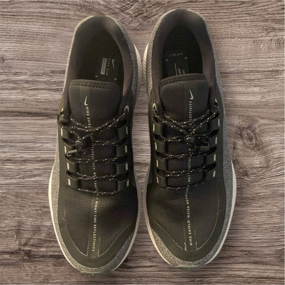 Nike Air Zoom Winflo 5 Run Shield - Women's Running Shoes